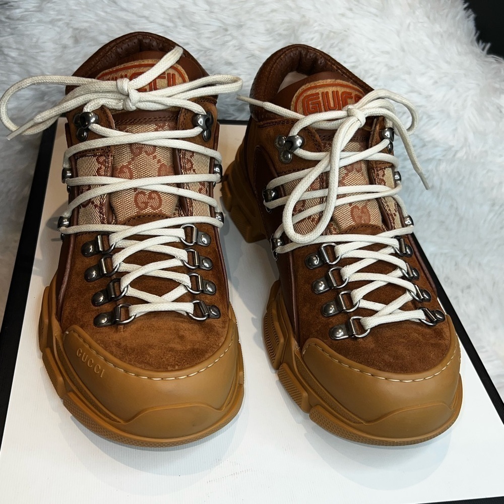 Gucci mens flash track logo suede boots - Picture 3 of 8